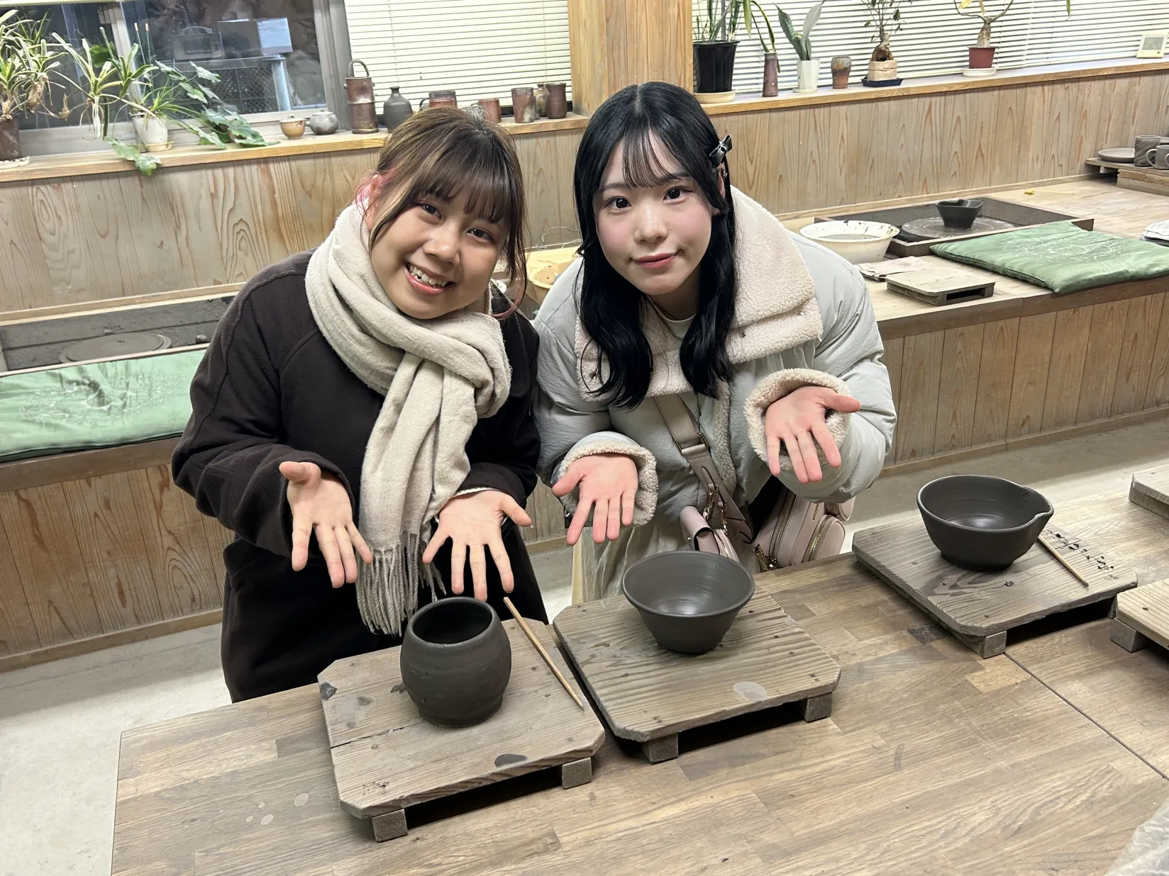 ろくろで作品作り体験